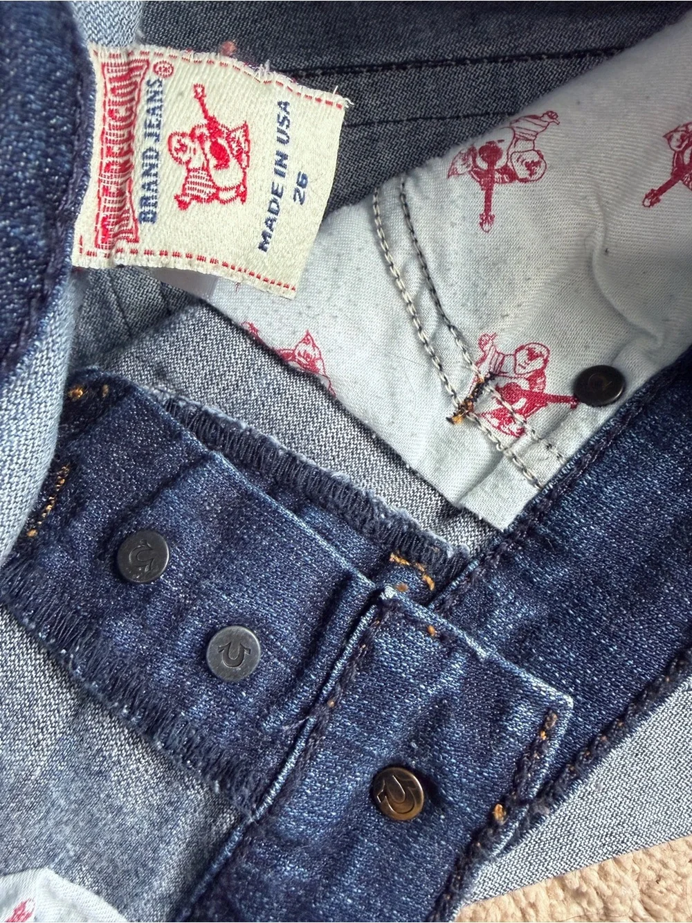 True Religion Womens Shorts Size 26 Cameron Cut Off Denim Blue Jean Cuffed Y2K